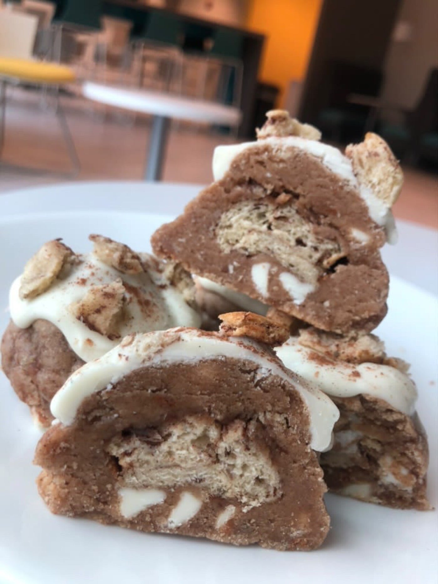 Gourmet Stuffed Cinnamon Roll Cookie