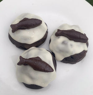 Marshmallow Caramel Fudge Stuffed Cookie